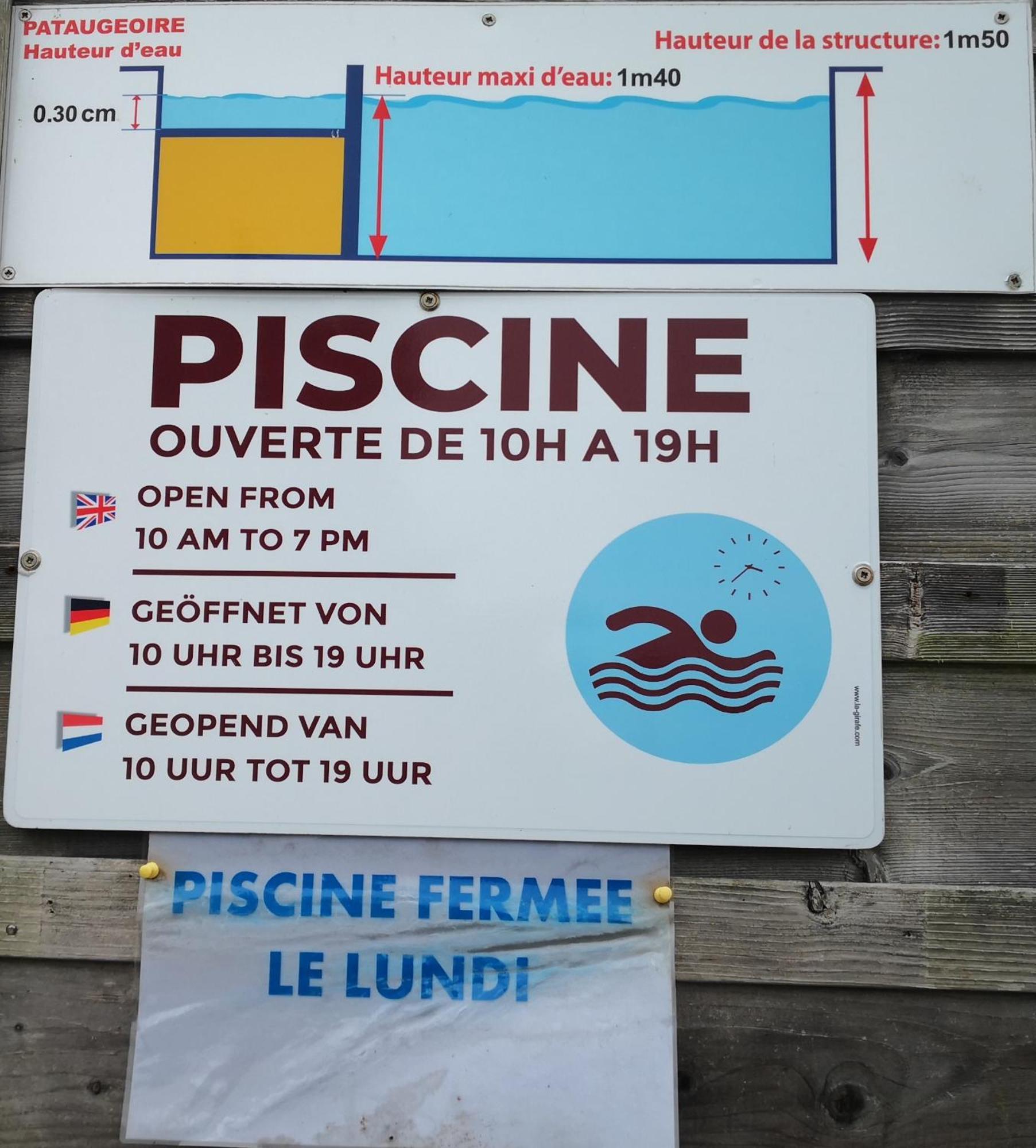 Chalet 3 Chambres Dans Un Domaine Prive Avec Piscine Chauffee Et City Park Marzan Kültér fotó